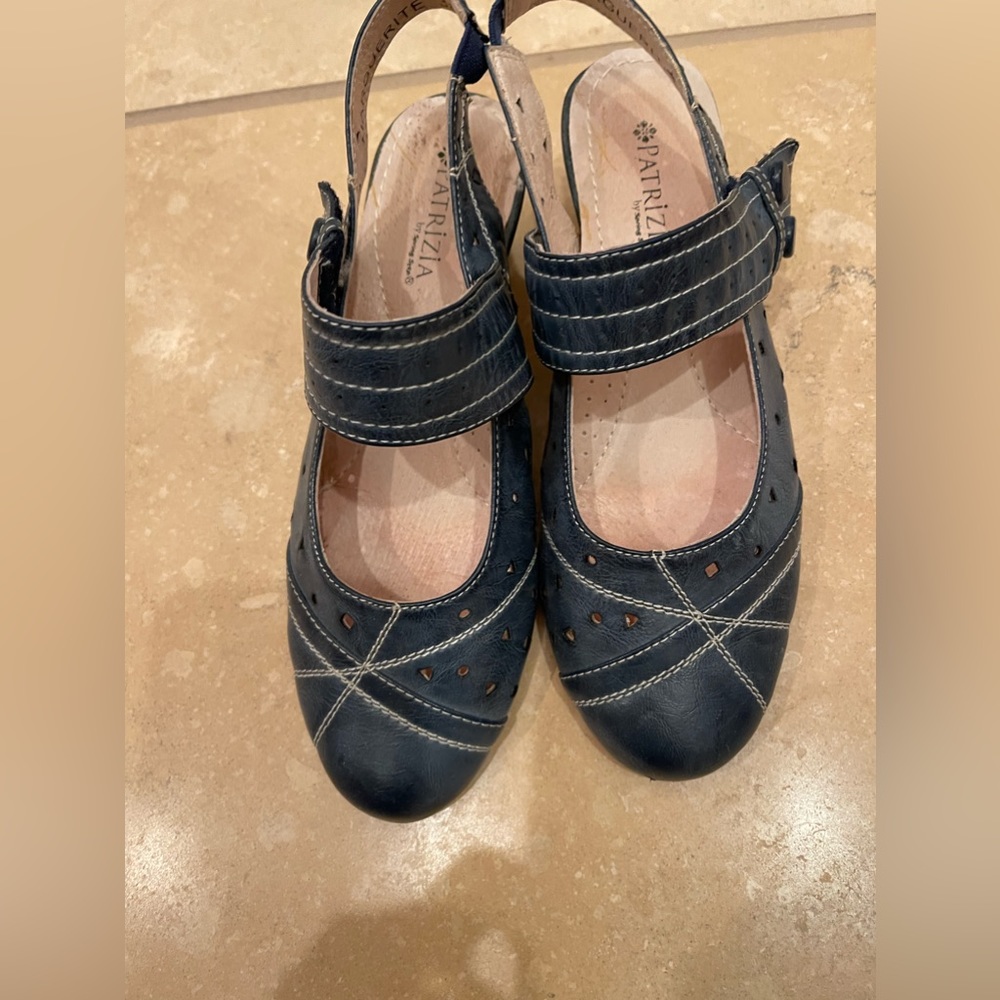 Spring Step Patrizia Marguerite size 7.5 us/38 eu Navy